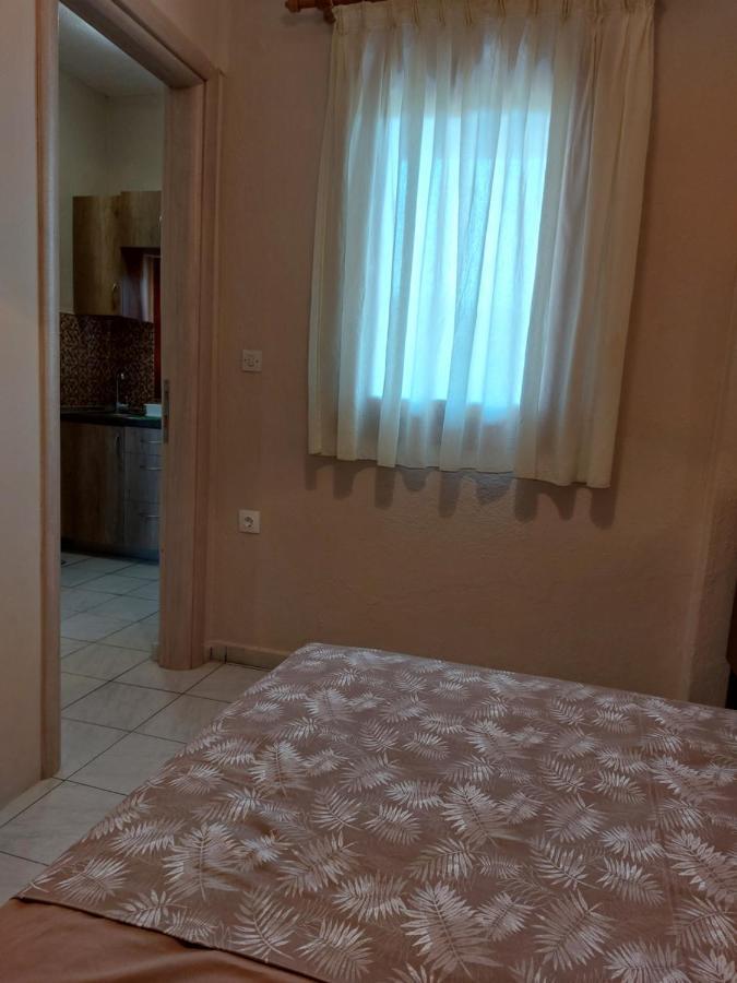 Athina Vourvourou Apartments Bagian luar foto